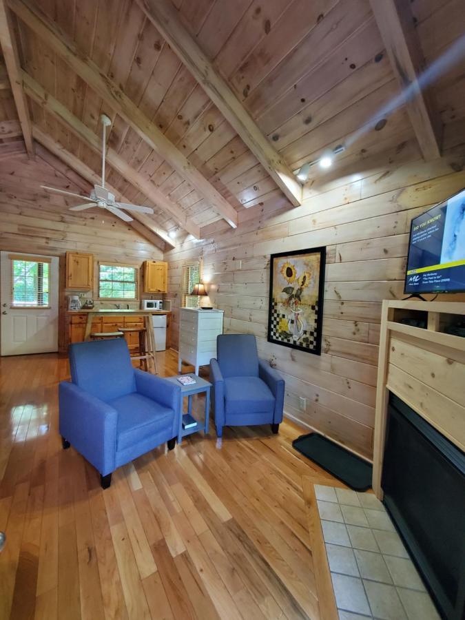New River Trail Cabins Galax Eksteriør billede